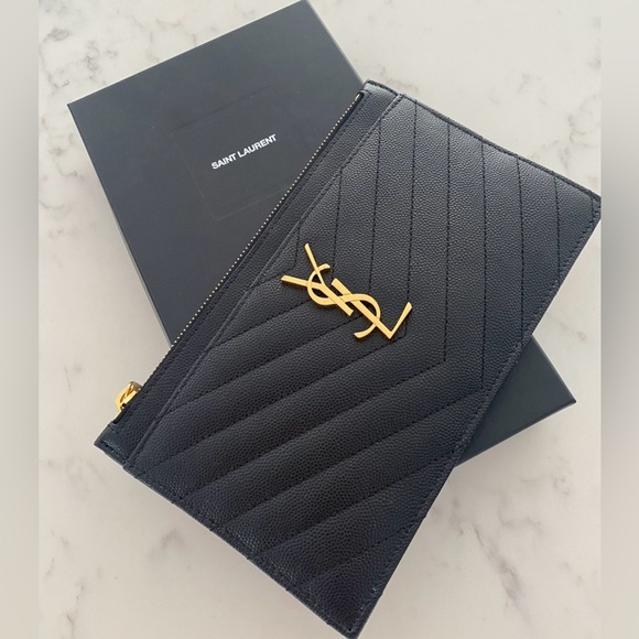 YSL Yves Saint Laurent - Picture 2 of 8